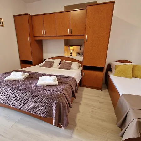 By The Sea Kampor, Rab - 5037 Apartman Kampor