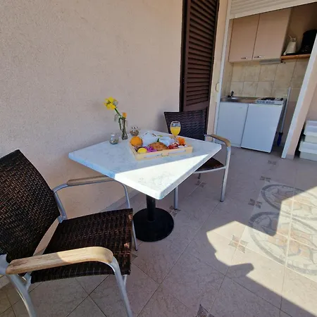 By The Sea Kampor, Rab - 5037 Apartamento Kampor